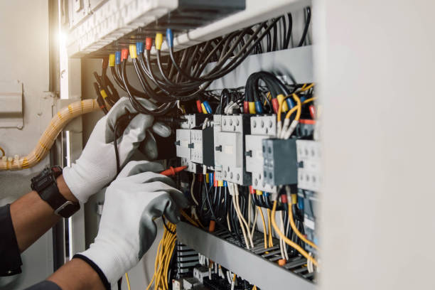Best Electrical Contractors for Businesses  in Harbor Springs, MI